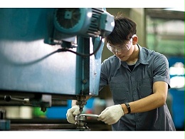 什么是河北五金沖壓件加工廠？模具鉗工的8大操作注意事項(xiàng)