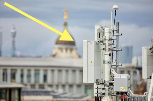 沙田鈑金加工廠(chǎng)生產(chǎn)的通信機(jī)柜2