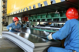 精密五金沖壓件外發(fā)加工，接單后的準(zhǔn)備工作