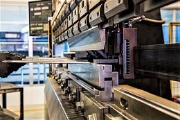 廣東五金沖壓模具加工廠，沖壓折彎件跑偏處理