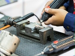 羅湖五金沖壓件加工廠，如何消除沖壓件的毛刺？