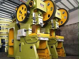 清遠鈑金加工廠家的開式和閉式?jīng)_床介紹