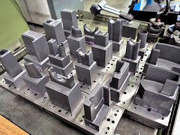 惠州五金沖壓廠，如何操作不銹鋼沖孔模？