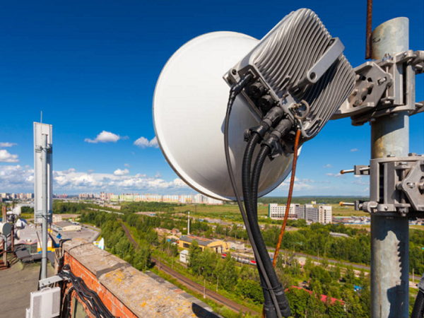 5G天線基站機(jī)柜機(jī)箱3