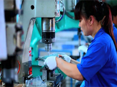 五金沖壓安全作業(yè)指導-佛山五金制品公司