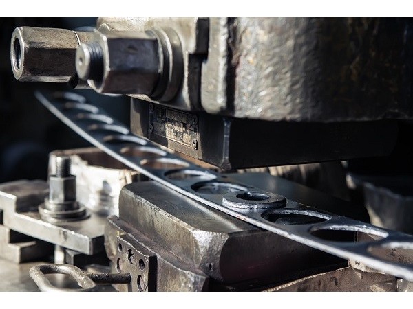 精密五金沖壓模具加工，沖壓件的3種不良問題