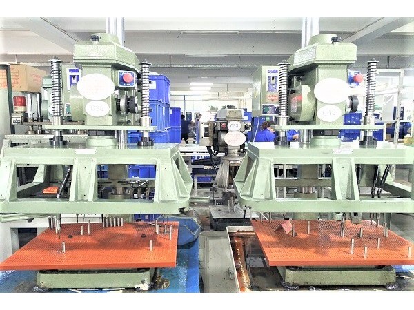 深圳哪里有五金沖壓件鈑金加工廠？