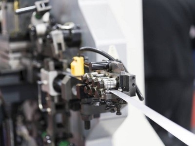 廣州五金沖壓廠，翻邊工藝有何優(yōu)點(diǎn)？-誠瑞豐科技股份有限公司