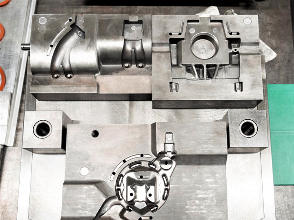 五金沖壓模具設(shè)備有哪些？_制模工藝工序