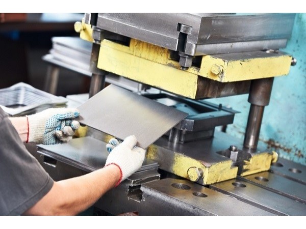 什么是香港五金沖壓件加工廠？生產(chǎn)材料及設(shè)備有哪些？